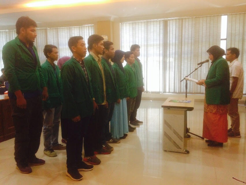 Gambar AISYAH MELANTIK PENGURUS UKM OLAH RAGA DAN TAPAK SUCI